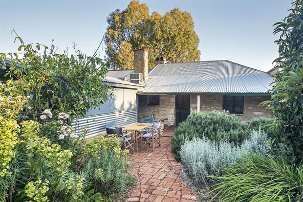Cottage 8 — the private cottage garden with outdoor furniture